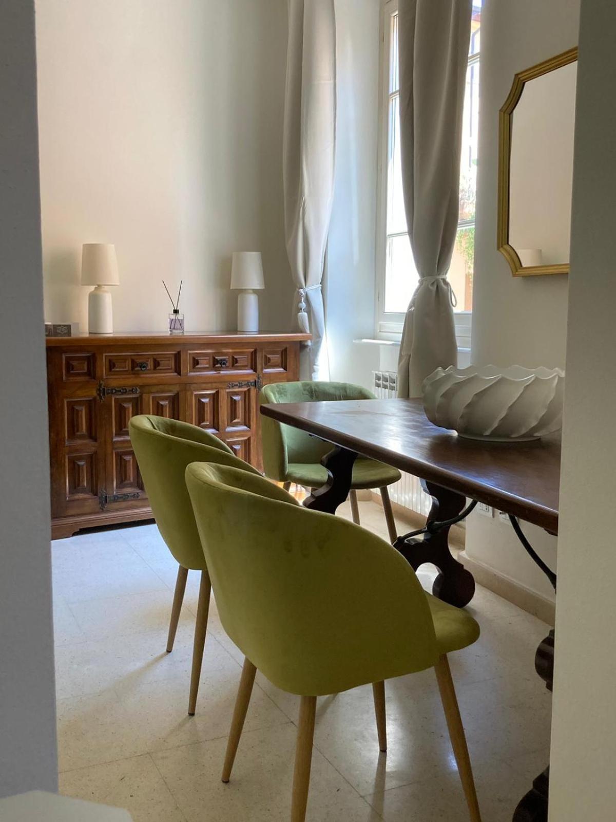 פיאטרה סנטה B&B La Sosta Degli Artisti מראה חיצוני תמונה